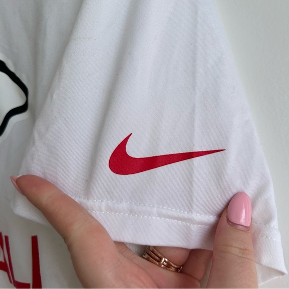 Nike Dri-Fit Kansas City Chiefs Tee Size Medium - Picture 5 of 6